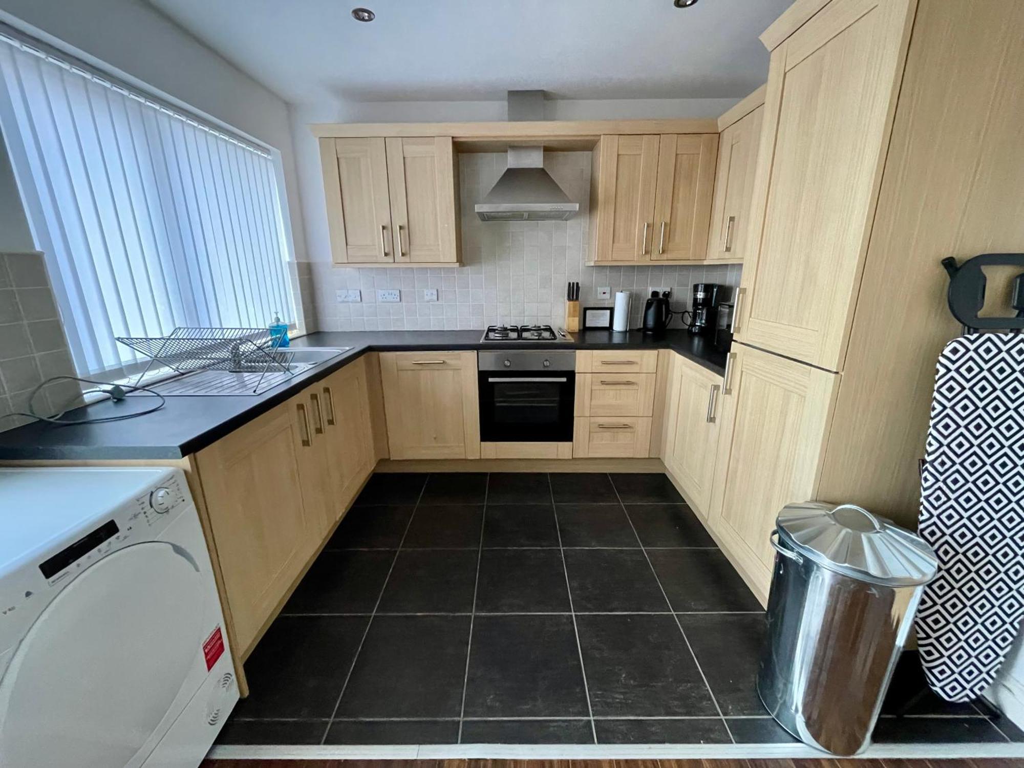2 Bedroom City-Centre Apartment With Free Parking Белфаст Экстерьер фото